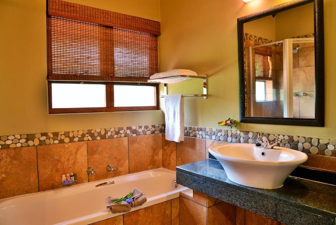 Bushtime Mabula Apartment Mabula Game Reserve ภายนอก รูปภาพ
