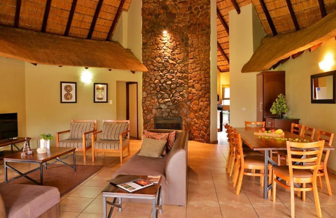 Bushtime Mabula Apartment Mabula Game Reserve ภายนอก รูปภาพ