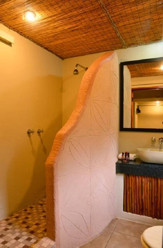 Bushtime Mabula Apartment Mabula Game Reserve ภายนอก รูปภาพ
